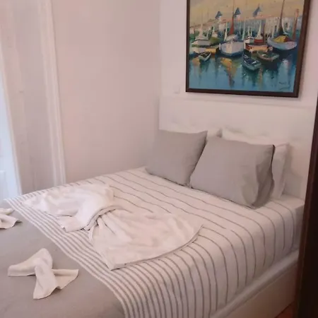 Agulheiros - Alfama Center District *