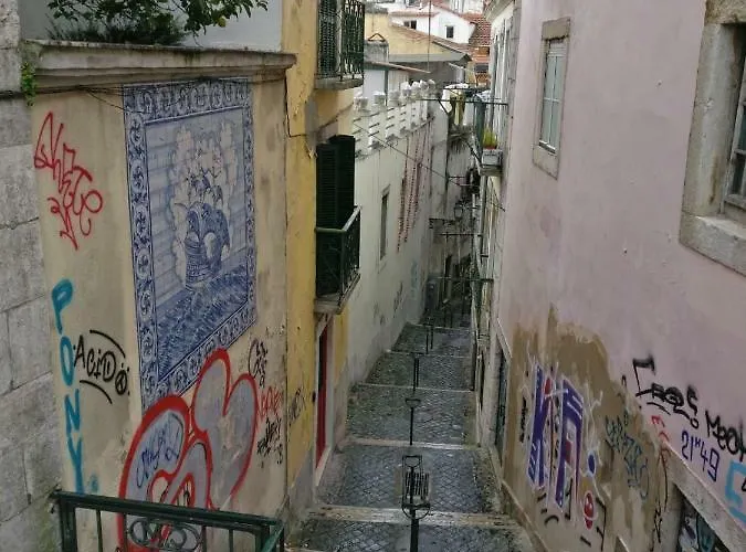 Agulheiros - Alfama Center District *